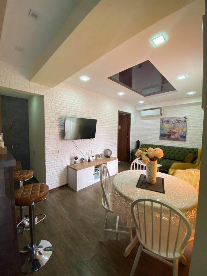 Apartament Victoria Apartman Tbiliszi Kültér fotó