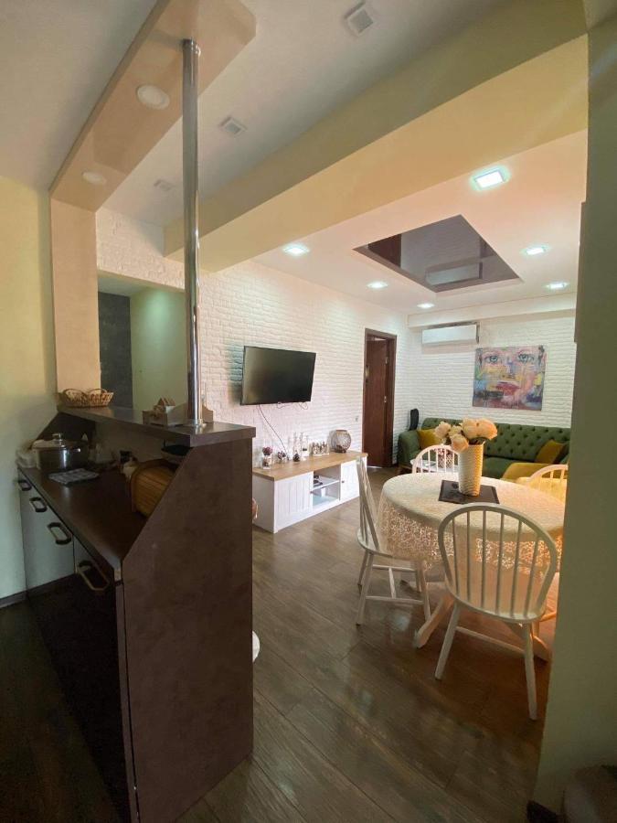 Apartament Victoria Apartman Tbiliszi Kültér fotó
